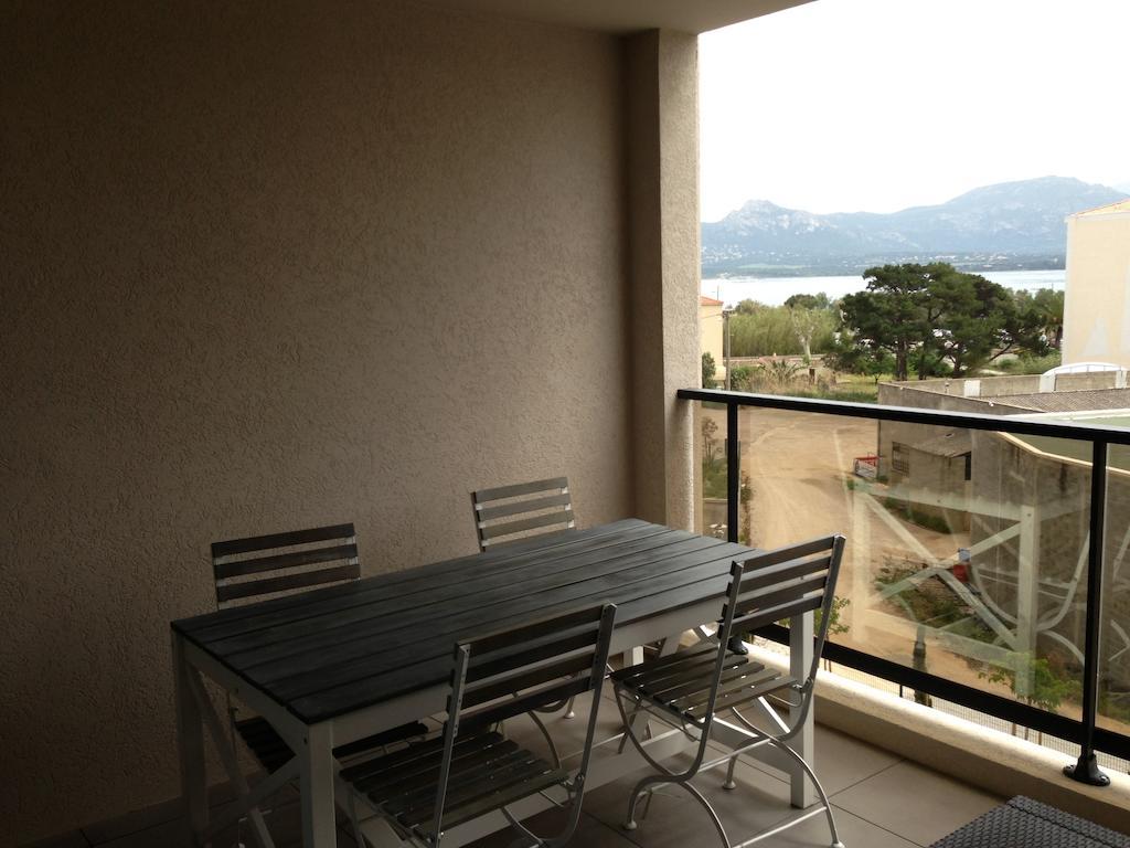 Residence Nayah-Maria Calvi  Zimmer foto