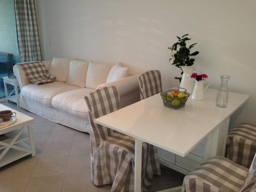 Residence Nayah-Maria Calvi  Zimmer foto